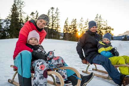 rodeln-winterurlaub-filzmoos-2