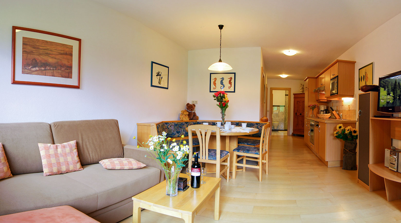 Wohnzimmer - Ferienwohnung in Filzmoos, Almrausch, Haus Dachstein